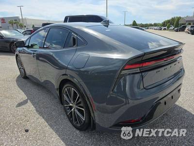 2023 Toyota Prius XLE - zdjęcie 2 z 31 - miniatura