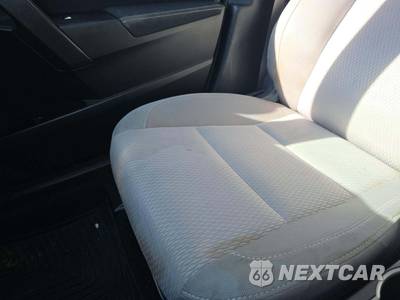 2015 Toyota Corolla LE - zdjęcie 17 z 36 - miniatura