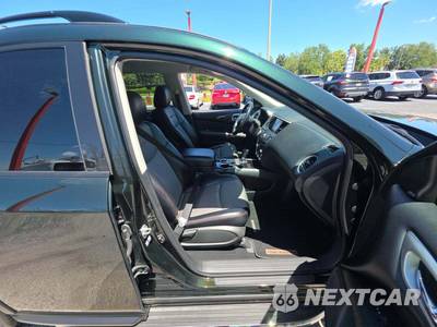 2020 Nissan Pathfinder SV - zdjęcie 16 z 32 - miniatura