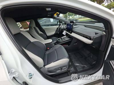 2026 Toyota bZ Limited - zdjęcie 19 z 28 - miniatura