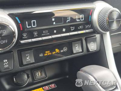 2024 Toyota RAV4 XLE Premium - zdjęcie 32 z 33 - miniatura