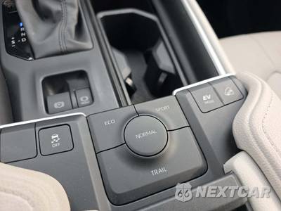 2025 Toyota Grand Highlander Hybrid Limited - zdjęcie 26 z 32 - miniatura