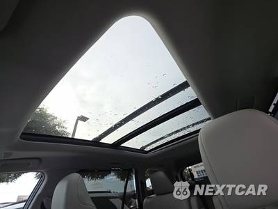 2025 Toyota Grand Highlander Hybrid Limited - zdjęcie 31 z 32 - miniatura