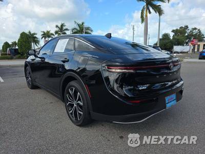 2025 Toyota Crown XLE - zdjęcie 2 z 28 - miniatura