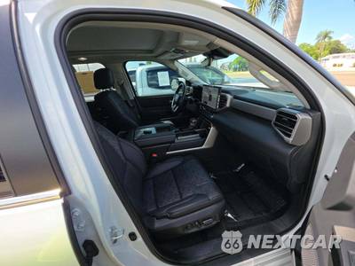 2024 Toyota Sequoia Limited - zdjęcie 19 z 37 - miniatura