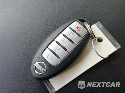 2020 Nissan Pathfinder SL - zdjęcie 5 z 47 - miniatura