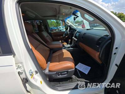 2016 Toyota Sequoia Platinum - zdjęcie 19 z 38 - miniatura