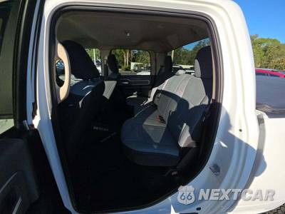 2019 Ram 2500 Big Horn Crew Cab Medium Bed - zdjęcie 13 z 31 - miniatura