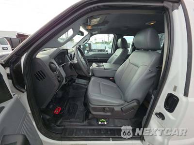 2016 Ford Super Duty F-350 Cab Chassis XL Extended Cab w/Rear Doors - zdjęcie 6 z 39 - miniatura