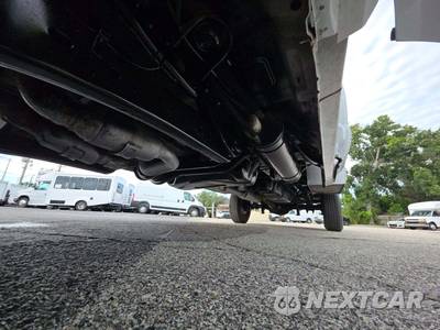 2016 Ford Super Duty F-350 Cab Chassis XL Extended Cab w/Rear Doors - zdjęcie 7 z 39 - miniatura
