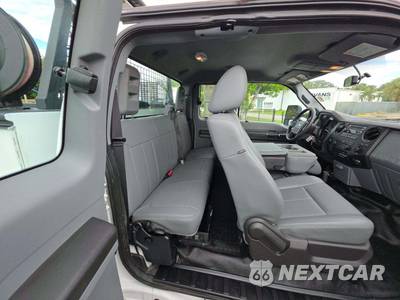 2016 Ford Super Duty F-350 Cab Chassis XL Extended Cab w/Rear Doors - zdjęcie 15 z 39 - miniatura