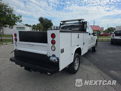 2016 Ford Super Duty F-350 Cab Chassis XL Extended Cab w/Rear Doors - zdjęcie 3 z 39 - miniatura