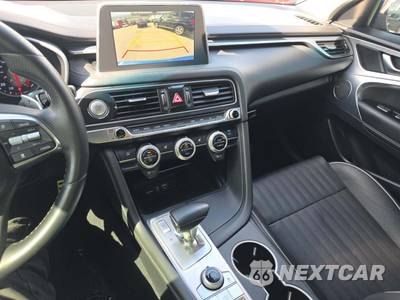 2020 Genesis G70 3.3T - zdjęcie 10 z 28 - miniatura