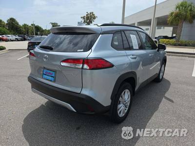2024 Toyota Corolla Cross LE - zdjęcie 3 z 30 - miniatura
