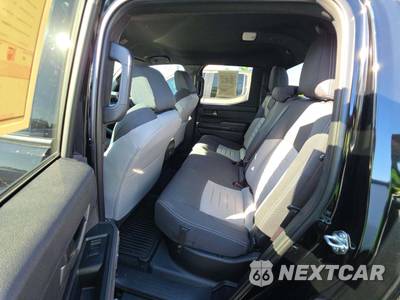 2026 Toyota Tacoma TRD Sport Crew Cab Long Bed - zdjęcie 13 z 26 - miniatura