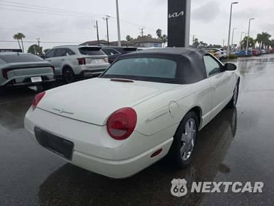 2002 Ford Thunderbird Deluxe - zdjęcie 3 z 28 - miniatura