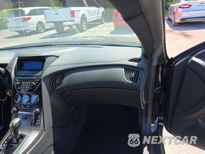 2015 Hyundai Genesis Coupe 3.8 w/Black Interior - zdjęcie 16 z 35 - miniatura