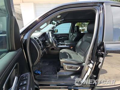 2023 Ram 1500 Laramie Crew Cab Short Bed - zdjęcie 6 z 33 - miniatura