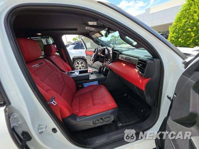 2025 Toyota Sequoia TRD Pro - zdjęcie 19 z 35 - miniatura
