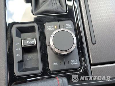 2025 Toyota Sequoia TRD Pro - zdjęcie 27 z 35 - miniatura