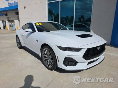 2026 Ford Mustang GT Premium Coupe - zdjęcie 4 z 30 - miniatura