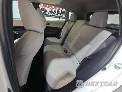2024 Toyota Corolla Cross LE - zdjęcie 13 z 26 - miniatura