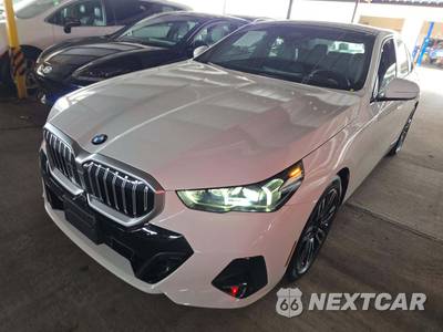 2026 BMW 5 Series Sedan 530i M SPORT LINE - zdjęcie 1 z 22 - miniatura