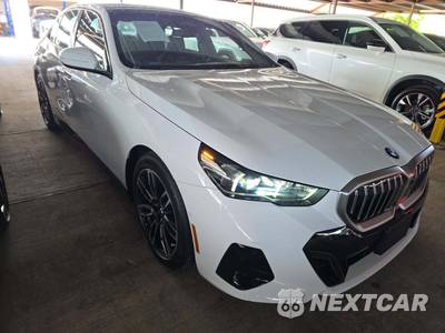 2026 BMW 5 Series Sedan 530i M SPORT LINE - zdjęcie 4 z 22 - miniatura