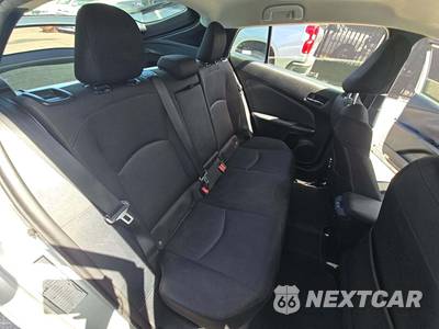2022 Toyota Prius LE - zdjęcie 16 z 28 - miniatura