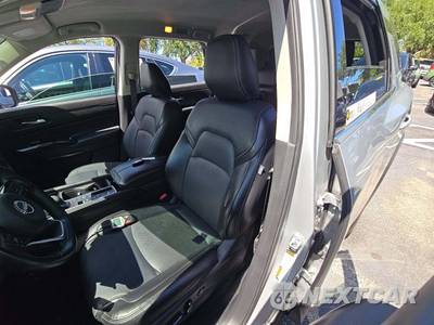 2022 Nissan Pathfinder SV - zdjęcie 6 z 23 - miniatura
