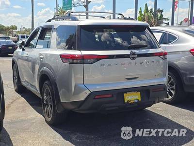 2022 Nissan Pathfinder SV - zdjęcie 2 z 23 - miniatura