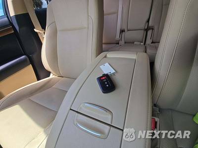 2017 Toyota Highlander Limited - zdjęcie 8 z 23 - miniatura
