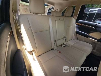 2017 Toyota Highlander Limited - zdjęcie 17 z 23 - miniatura