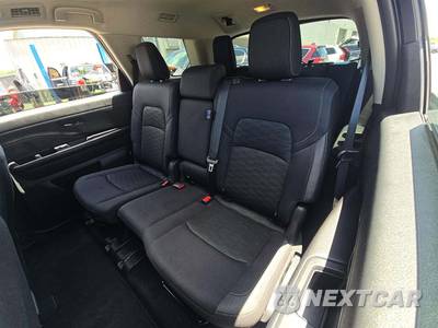 2024 Nissan Pathfinder SV - zdjęcie 13 z 24 - miniatura