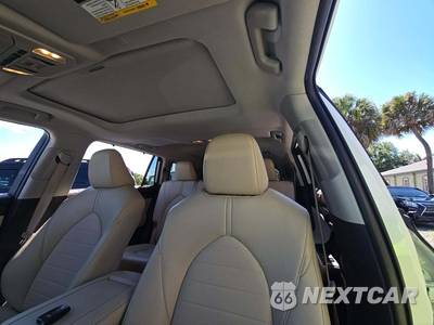 2022 Toyota Highlander XLE - zdjęcie 11 z 25 - miniatura