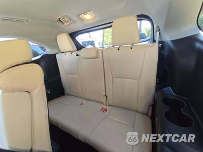 2022 Toyota Highlander XLE - zdjęcie 14 z 25 - miniatura