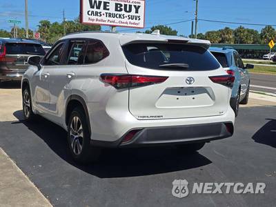 2022 Toyota Highlander XLE - zdjęcie 2 z 25 - miniatura