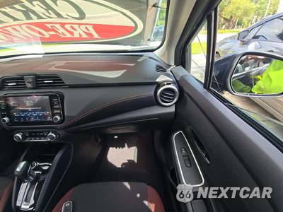 2025 Nissan Versa SR - zdjęcie 19 z 20 - miniatura