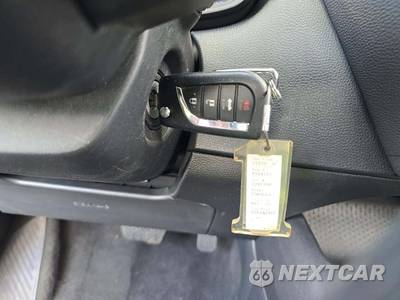 2025 Toyota Corolla LE Sedan - zdjęcie 8 z 26 - miniatura