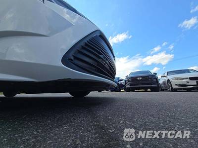 2025 Toyota Corolla LE Sedan - zdjęcie 25 z 26 - miniatura