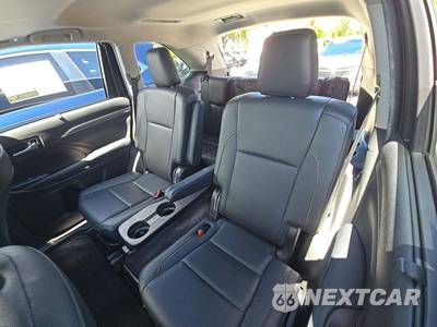 2019 Toyota Highlander Hybrid Limited - zdjęcie 13 z 23 - miniatura