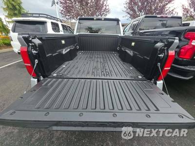 2026 Toyota Tacoma SR5 Crew Cab Long Bed - zdjęcie 14 z 20 - miniatura