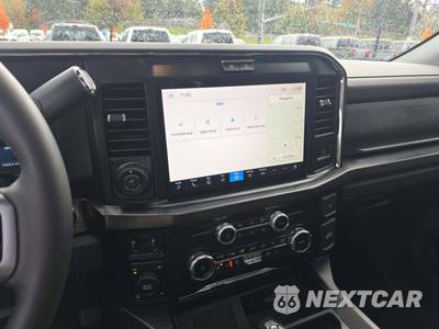 2026 Ford Super Duty F-350 Lariat Crew Cab Medium Bed - zdjęcie 10 z 20 - miniatura