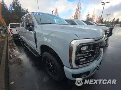 2026 Ford Super Duty F-350 Lariat Crew Cab Medium Bed - zdjęcie 4 z 20 - miniatura