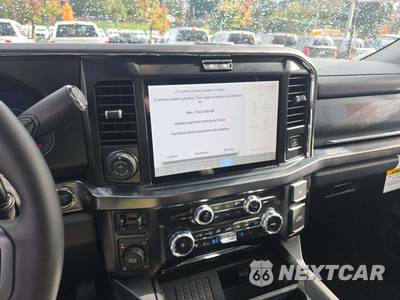 2026 Ford Super Duty F-350 Lariat Crew Cab Medium Bed - zdjęcie 10 z 20 - miniatura