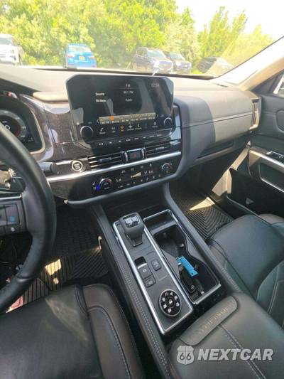 2024 Nissan Pathfinder Platinum - zdjęcie 10 z 23 - miniatura