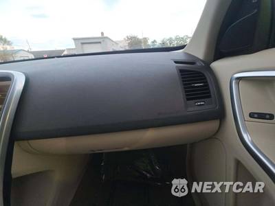 2013 Volvo XC60 T6 - zdjęcie 18 z 25 - miniatura