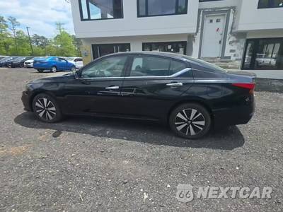 2020 Nissan Altima SL - zdjęcie 3 z 36 - miniatura