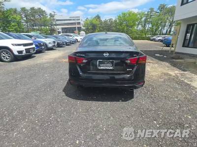 2020 Nissan Altima SL - zdjęcie 4 z 36 - miniatura