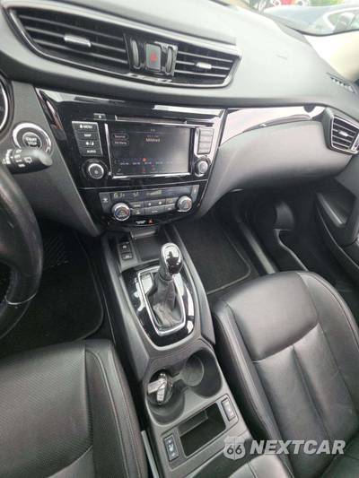 2022 Nissan Rogue Sport SL - zdjęcie 10 z 32 - miniatura